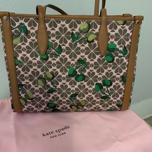 Kate Spade Flower Jacquard Med. Cherry Tote NWOT